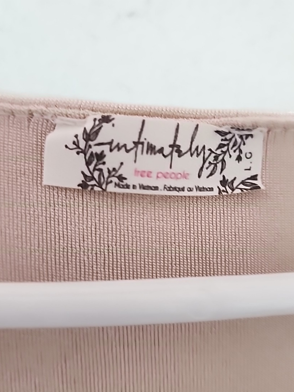 Free People Turnt Bodysuit in a cream shade. Nwt- Large - Picture 6 of 7